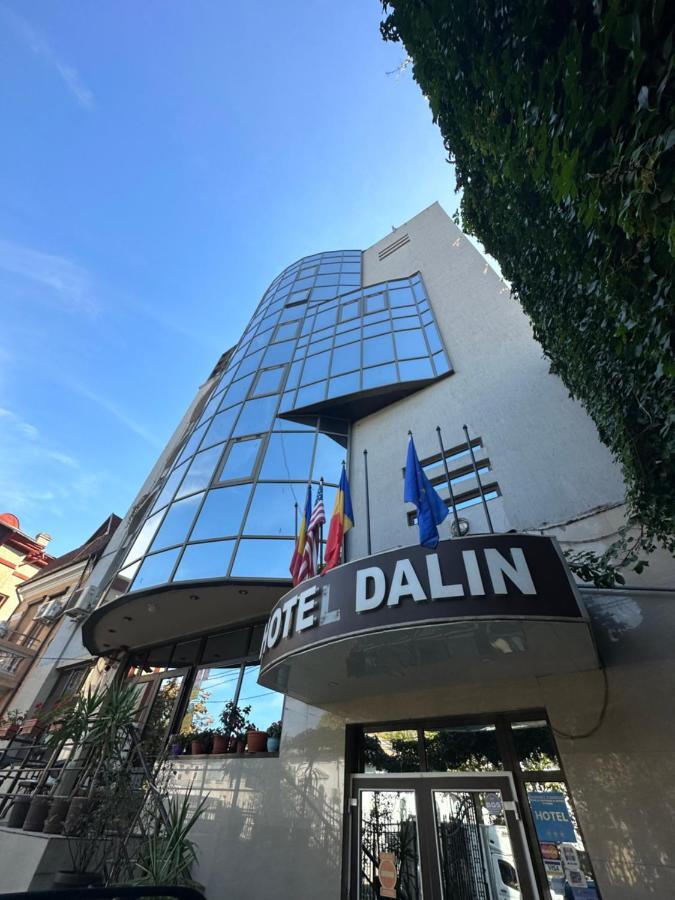 Darin Hotel Boekarest Buitenkant foto